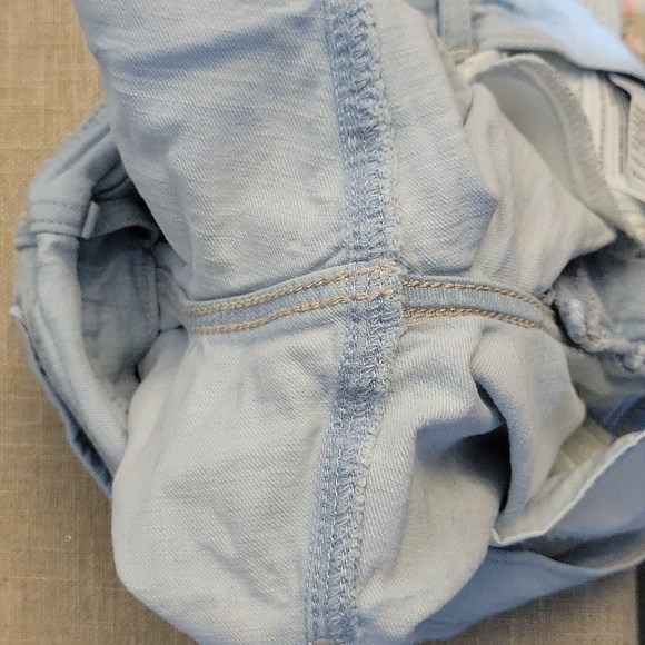 ABERCROMBIE KIDS 13/14 Distressed Midi Short - Picture 9 of 9